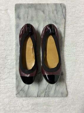 J.Crew Cap Toe Ballet Flats Burgundy Maroon Black Patent Leather Size 6